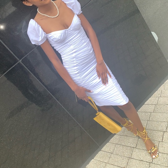Knees Puff Sleeve Ruched Midi Dress 